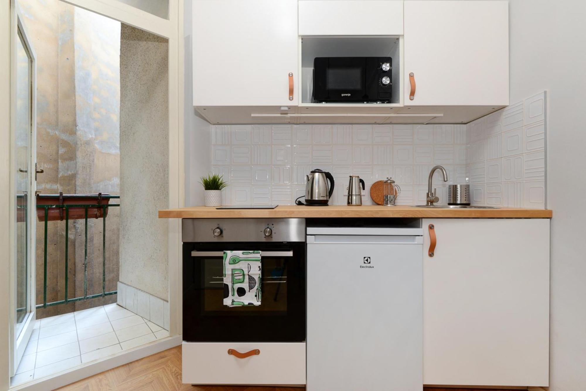 Appartement Monochrome Chic R613